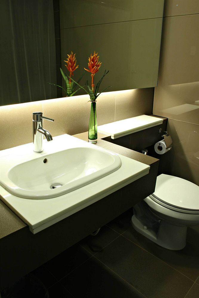 Riviera Mansion 3*