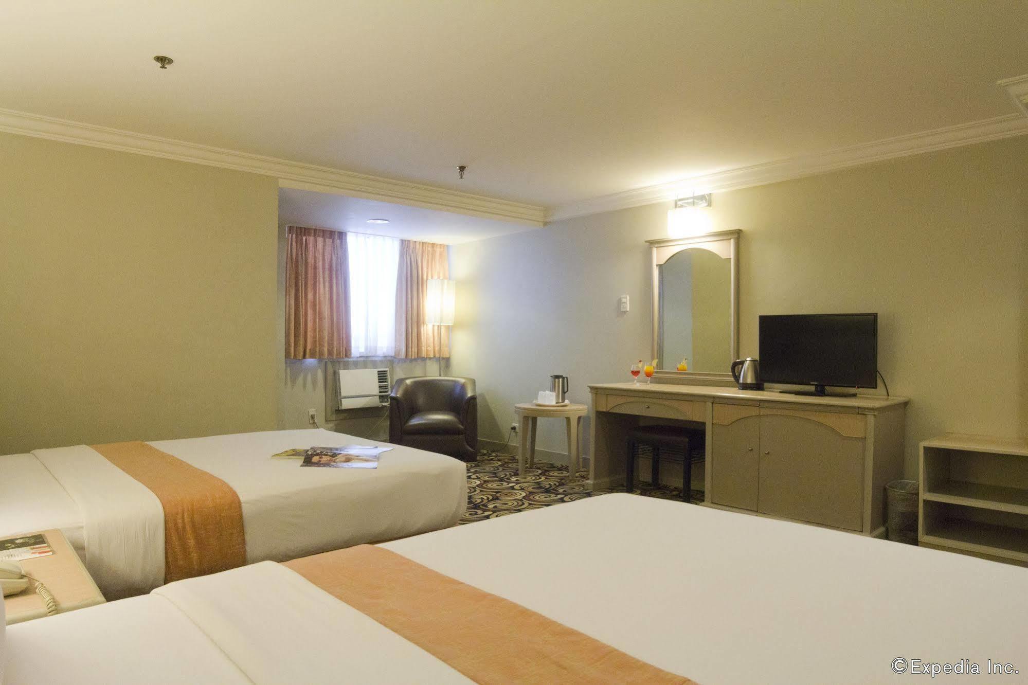 Riviera Mansion 3*