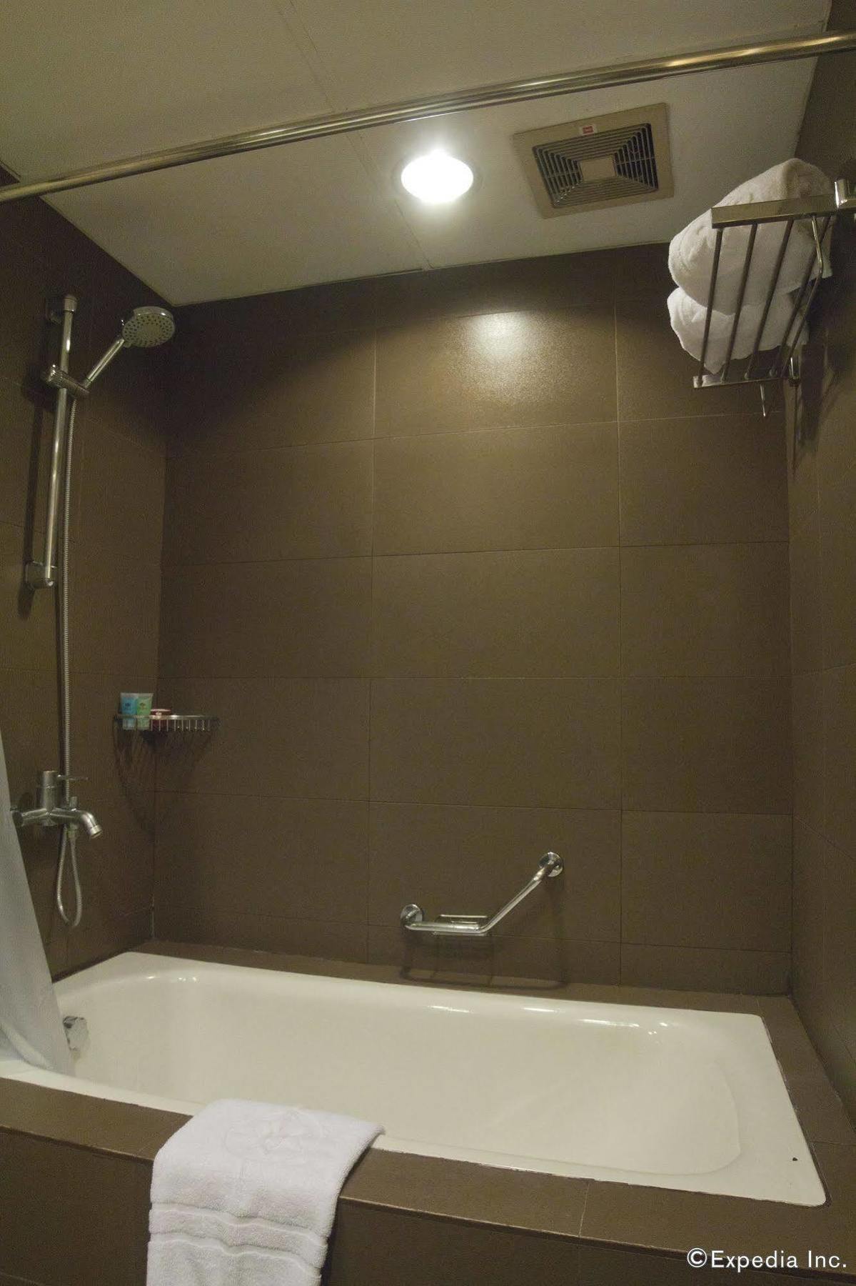 Riviera Mansion Hotel 3*